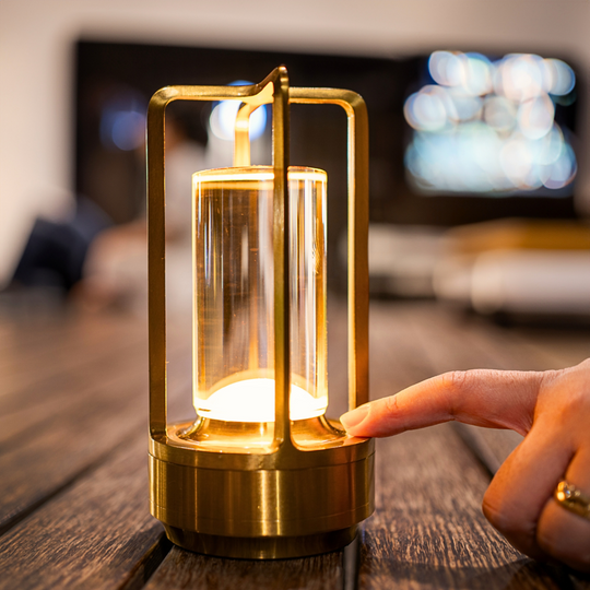 Viva™ – Innovative Wireless Table Lamp