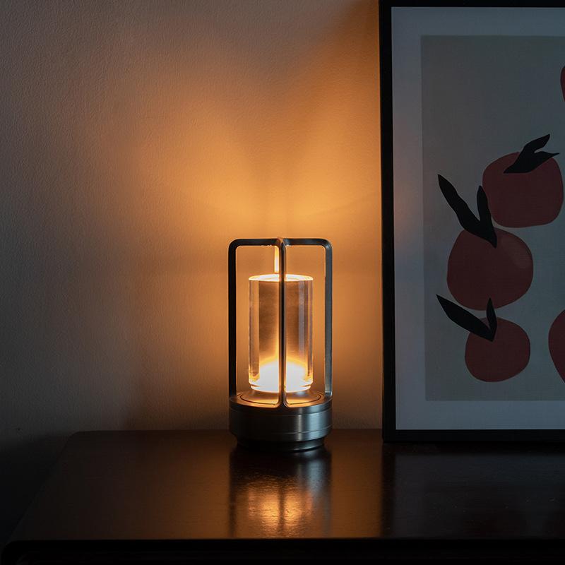 Viva™ – Innovative Wireless Table Lamp